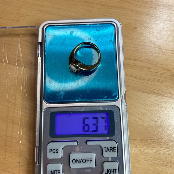 14 karat Yellow Gold and Australian Opal Ring - Picture 13 of 13